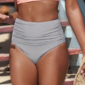 Cupshe High Waisted bottoms
